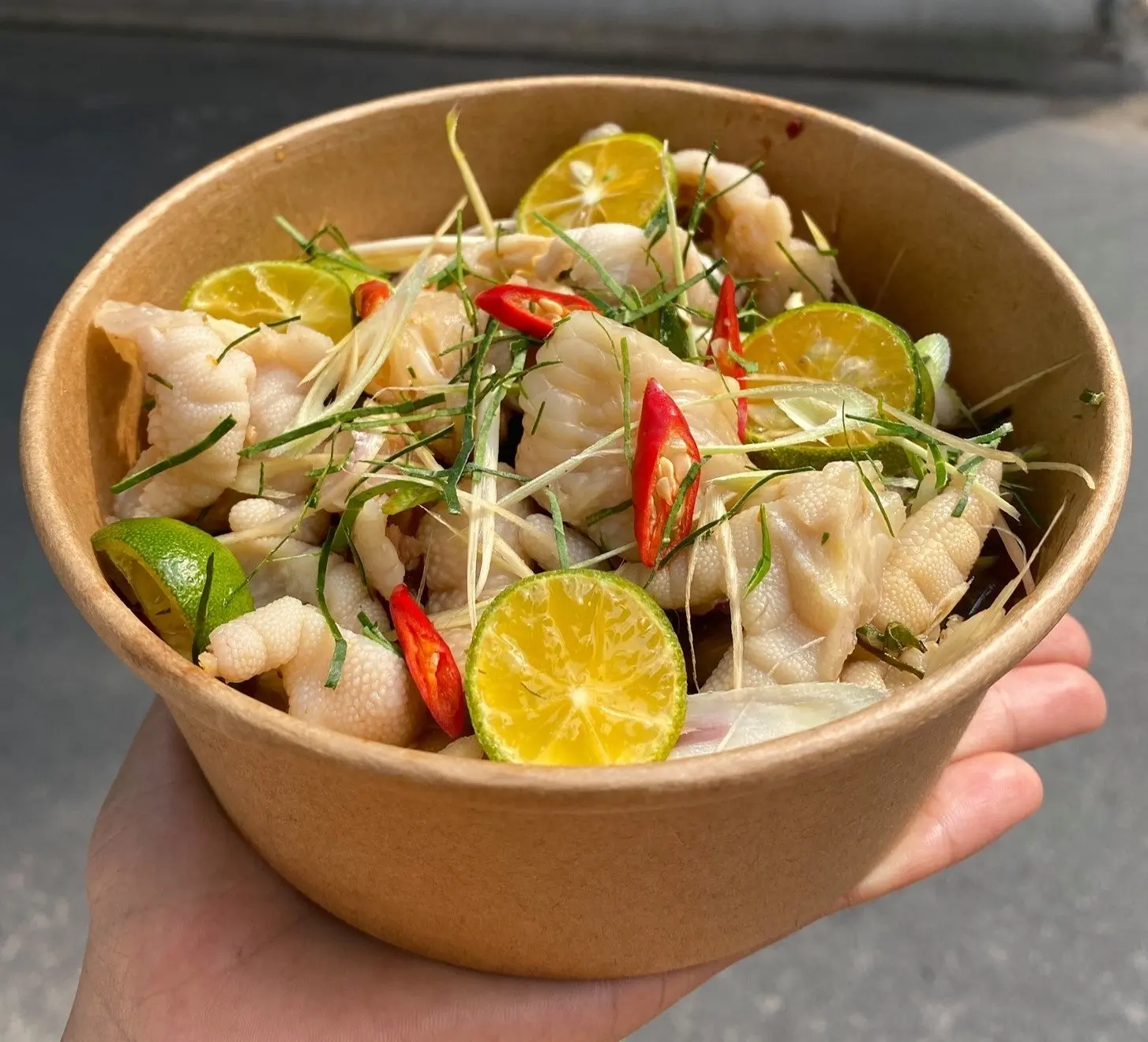 Hình ảnh Chân gà sả tắc [có xương]