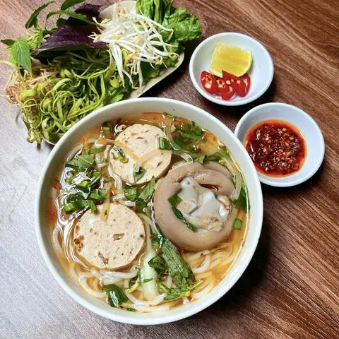 Hình ảnh Giò Thêm