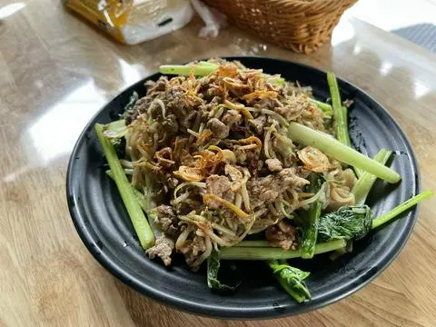 Hình ảnh Phở xào bò tái lăn