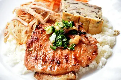 Hình ảnh Combo 3 Sườn bì chả + 3 Rong Biển ( Tặng 2 Coca)