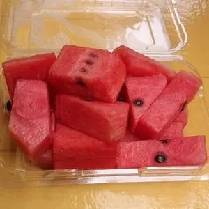 Hình ảnh Dưa hấu 300g + muối tôm