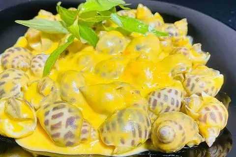 Hình ảnh ốc hương sốt phô mai trứng muối