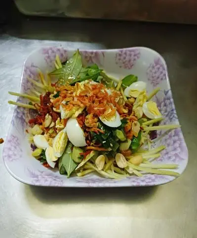 Hình ảnh Gỏi Xoài Full Topping (Nhỏ)