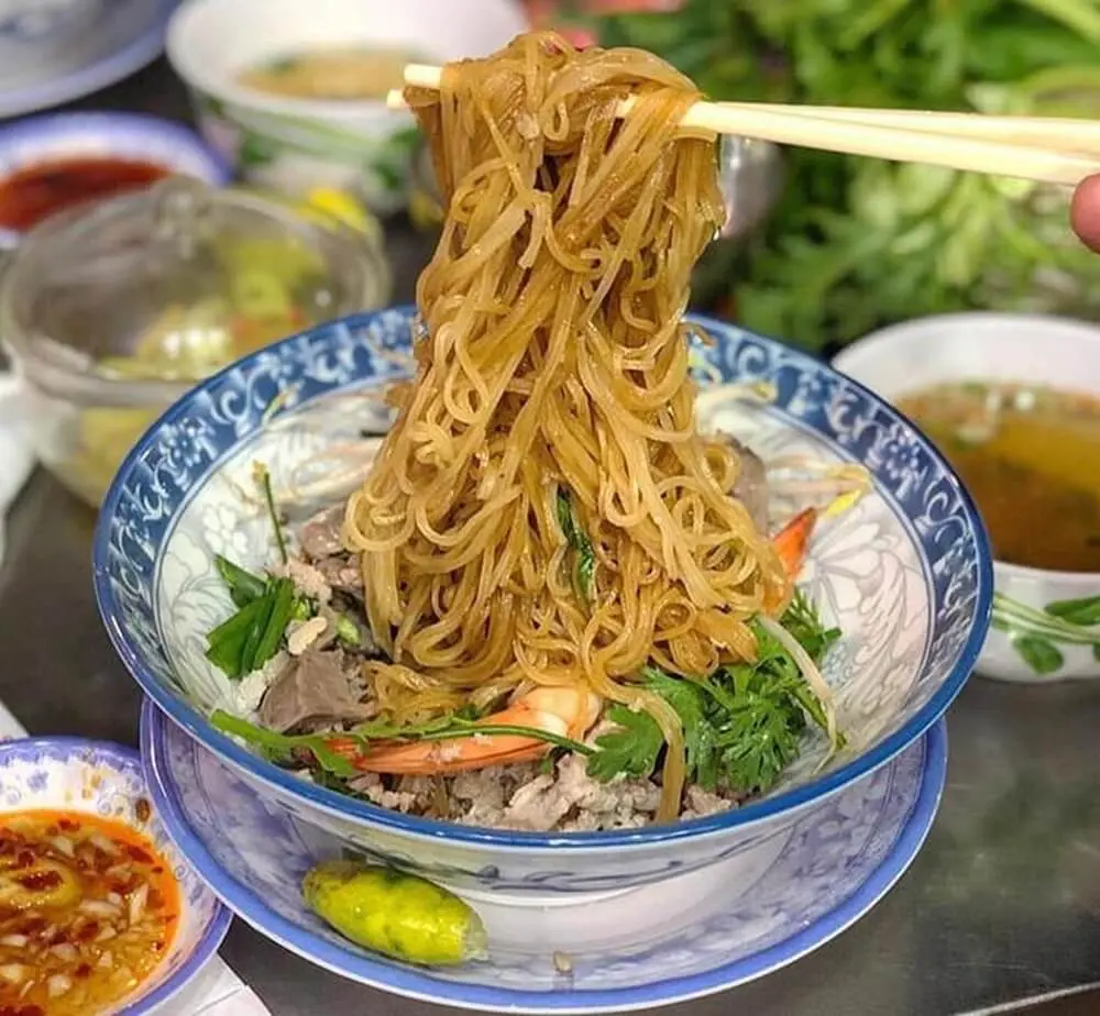 Hình ảnh hủ tíu khô giò