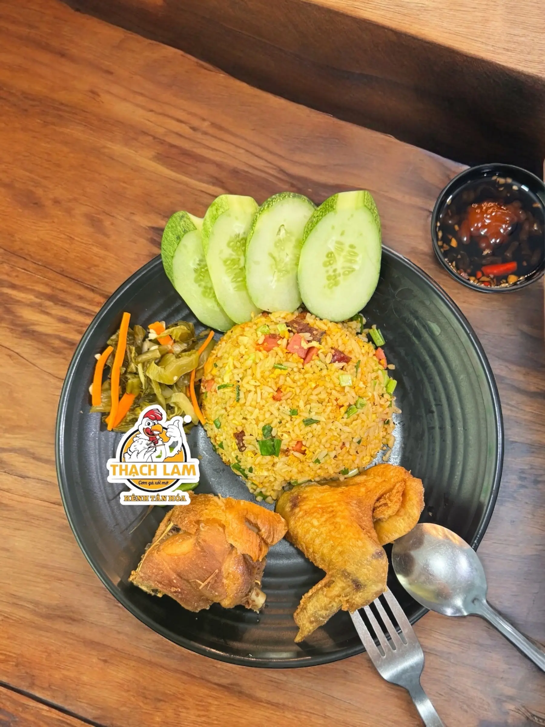 Hình ảnh Cơm Dương Châu - cánh gà