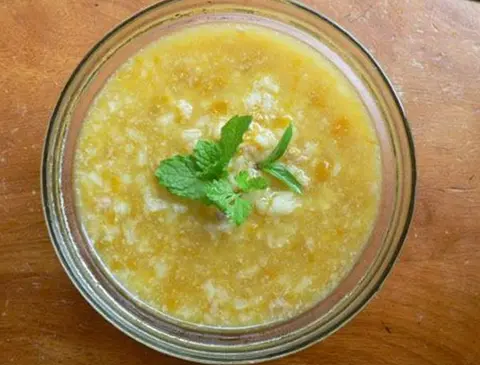 Hình ảnh Cháo tim heo hầm rau củ