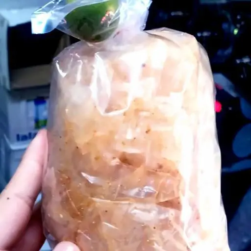 Hình ảnh Bánh tráng muối nhuyễn tắc