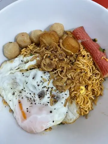 Hình ảnh Mì trộn cá viên