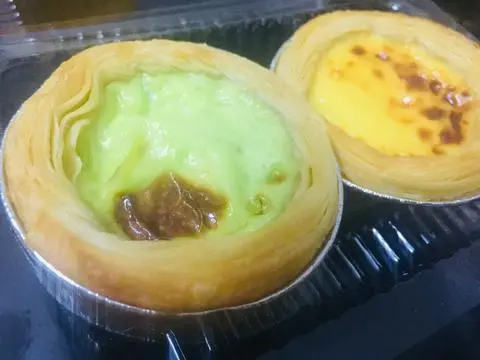 Hình ảnh Bánh trứng phô mai nướng + lá dứa sữa dừa- combo 2
