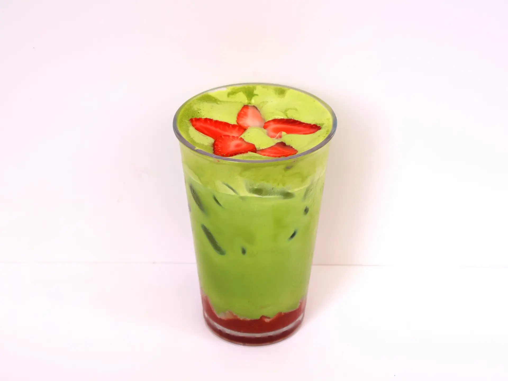 Hình ảnh Strawberry matcha latte