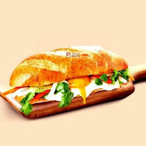 Hình ảnh Bánh Mì Pate Trứng