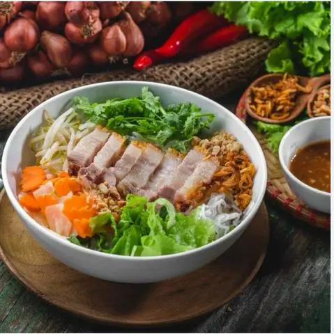 Hình ảnh Bún Mắm Nêm Heo Quay