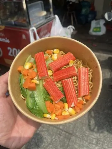 Hình ảnh Mì trộn thanh cua