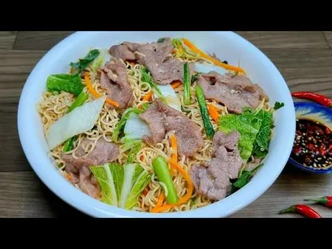 Hình ảnh Mì xào bò