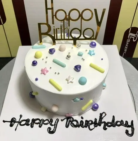 Hình ảnh Bánh Kem Sữa Tươi VT 12,7cm