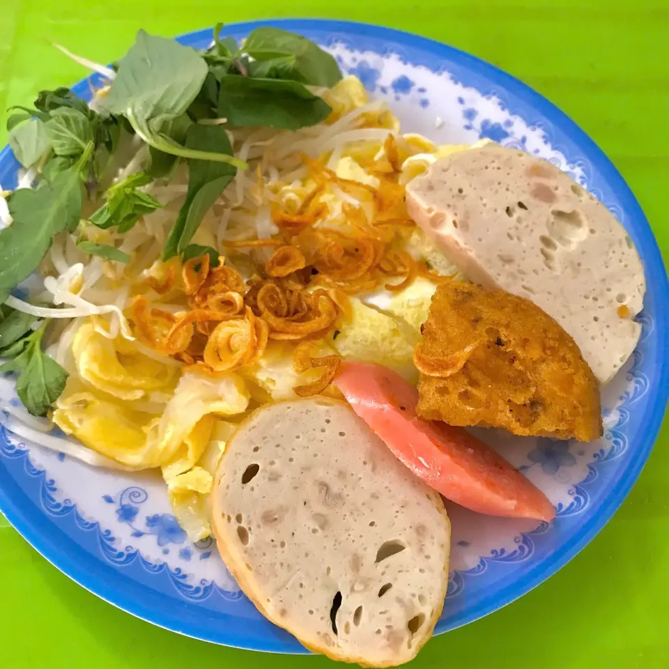 Hình ảnh Bánh Ướt Trứng