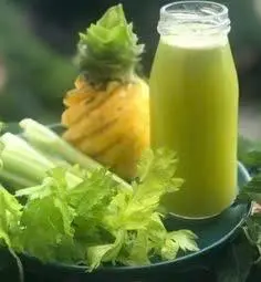 Hình ảnh Nước ép Thơm + Cần tây