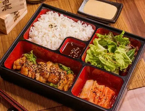 Hình ảnh Cơm gà nướng teriyaki