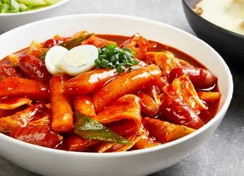 Hình ảnh Bánh Gạo Tokbokki Xào Cay