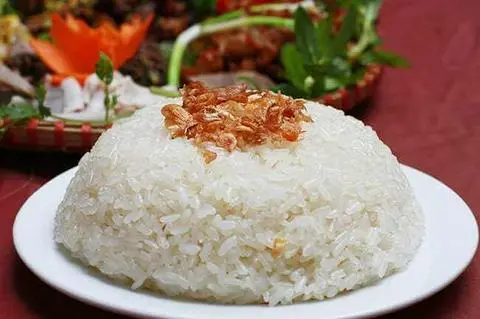 Hình ảnh xôi trắng ( gạo nếp cái hoa vàng)