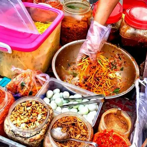 Hình ảnh Combo bánh tráng trộn - sữa tươi trân châu đường đen size lớn