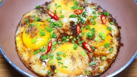 Hình ảnh Trứng ốp ngâm tương
