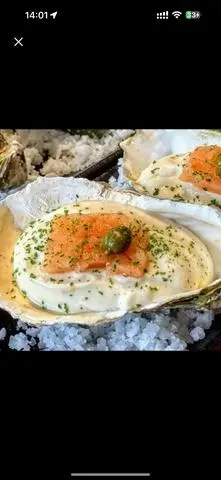 Hình ảnh Hàu nướng sốt kem cá hồi - bạch quả