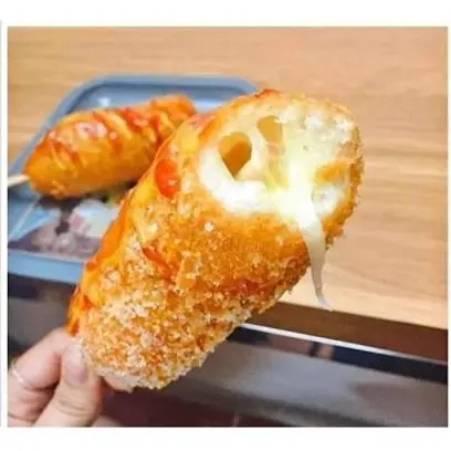 Hình ảnh Hotdog xúc xích phô mai