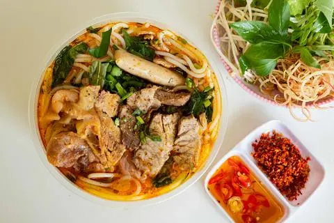 Hình ảnh BÚN BÒ ĐẶC BIỆT