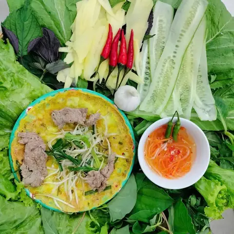 Hình ảnh Bánh xèo thịt bò siêu giòn