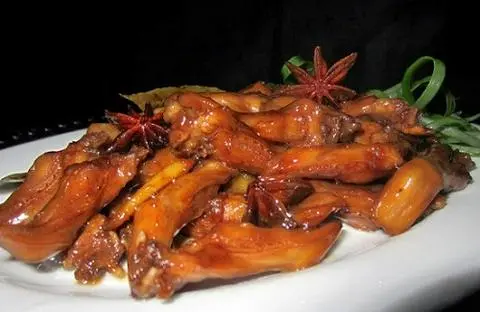 Hình ảnh Lưỡi vịt xào sa tế