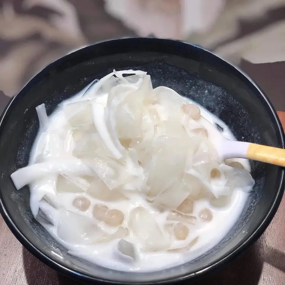 Hình ảnh Chè dừa dằm Hải Phòng