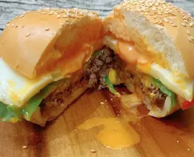 Hình ảnh Hamperger Bò Trứng