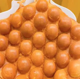 Hình ảnh Bánh trứng truyền thống nhân đậu đỏ