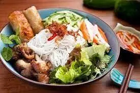 Hình ảnh Bún thịt nướng đầy đủ
