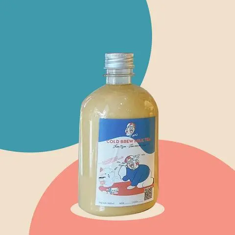 Hình ảnh Hồng trà sữa (chai)