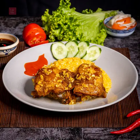 Hình ảnh Cơm Má Đùi Mắm Tỏi