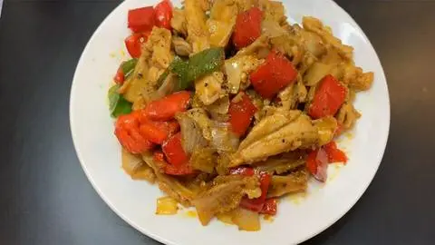 Hình ảnh Cơm chiên sụn gà sate