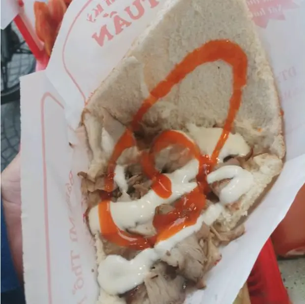 Hình ảnh Bánh mì tam giác không rau