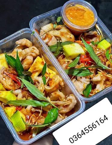 Hình ảnh Chân gà rút xương sốt Thái