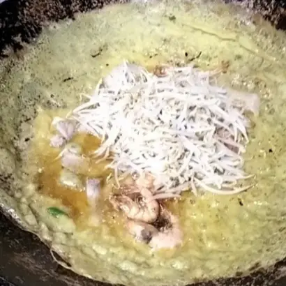 Hình ảnh Bánh xèo tôm thịt mực