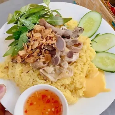 Hình ảnh Cơm gà xé +lòng(mề gà+tim+gan gà)