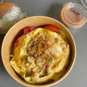Hình ảnh Cơm tôm phủ trứng