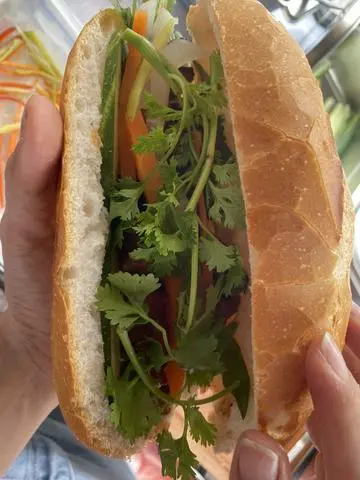 Hình ảnh Bánh mì trứng ốp la - 1 trứng