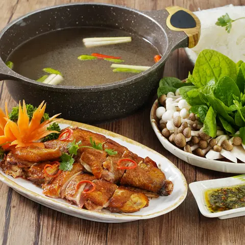 Hình ảnh Lẩu Gà