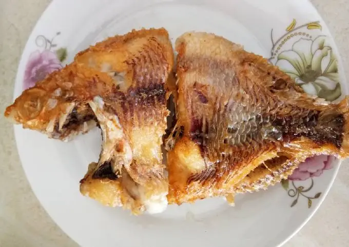 Hình ảnh Cơm cá diêu hồng chiên