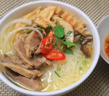 Hình ảnh Bún măng vịt