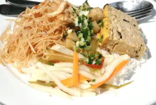 Hình ảnh Cơm bì chả