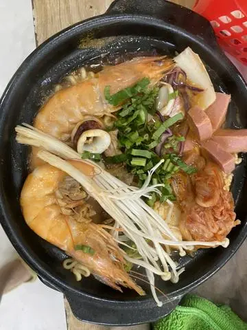 Hình ảnh Mì cay đặc biệt