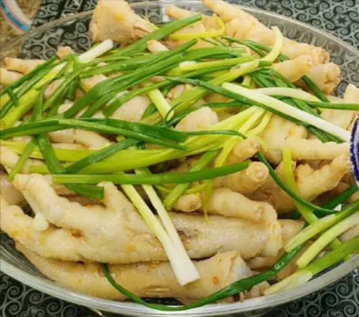 Hình ảnh Chân Gà Hấp Hành